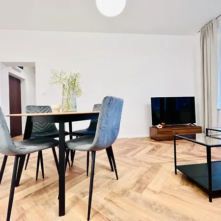 Kamienica Centrum - 1 Maja Appartement