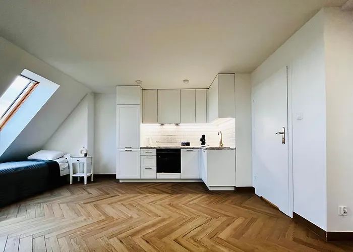 Kamienica Centrum - 1 Maja Любин