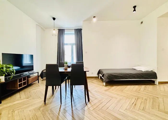 Kamienica Centrum - 1 Maja Апартаменты *